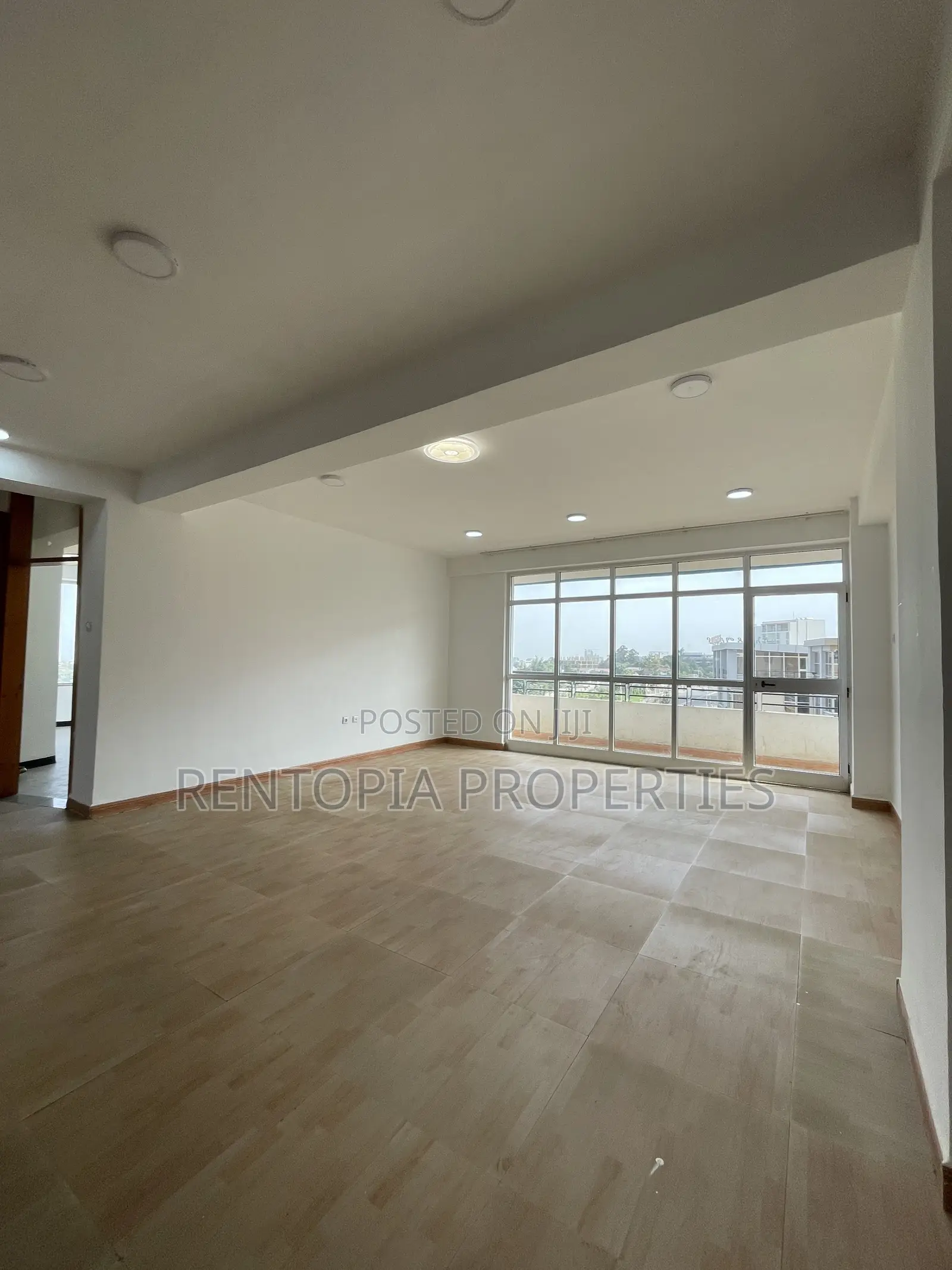 4bdrm Apartment in Yeka for rent