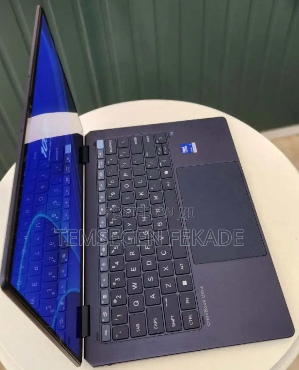 New Laptop HP OmniBook Ultra Flip 14" 32GB Intel Core Ultra 7 SSD 1T