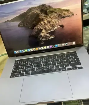 New Laptop Apple MacBook Pro 2019 32GB Intel Core i9 SSD 2T