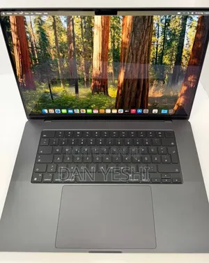 New Laptop Apple MacBook Pro 18GB Apple M3 Pro SSD 512GB