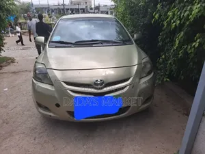 Toyota Yaris 2007 Gold