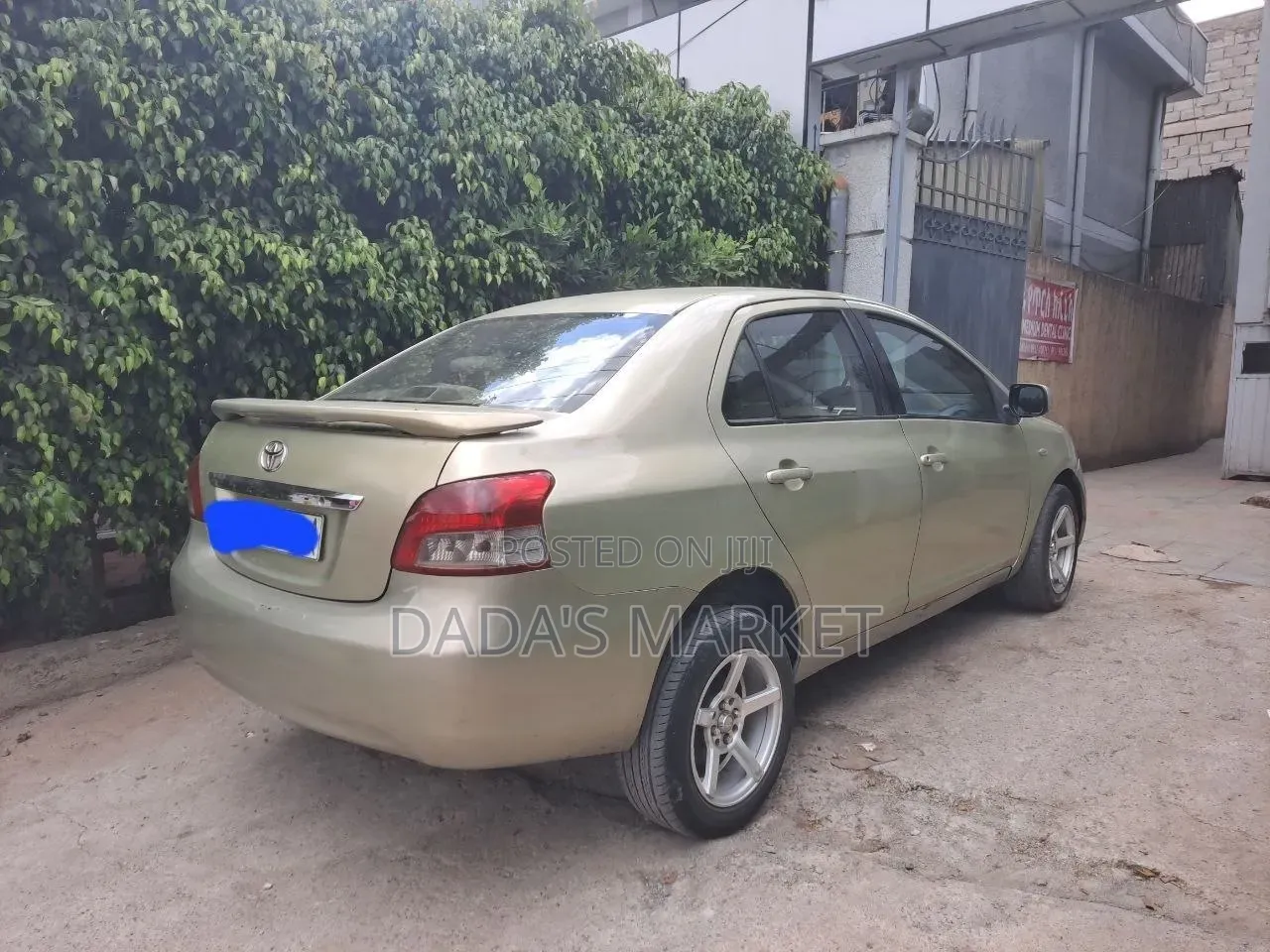 Toyota Yaris 2007 Gold