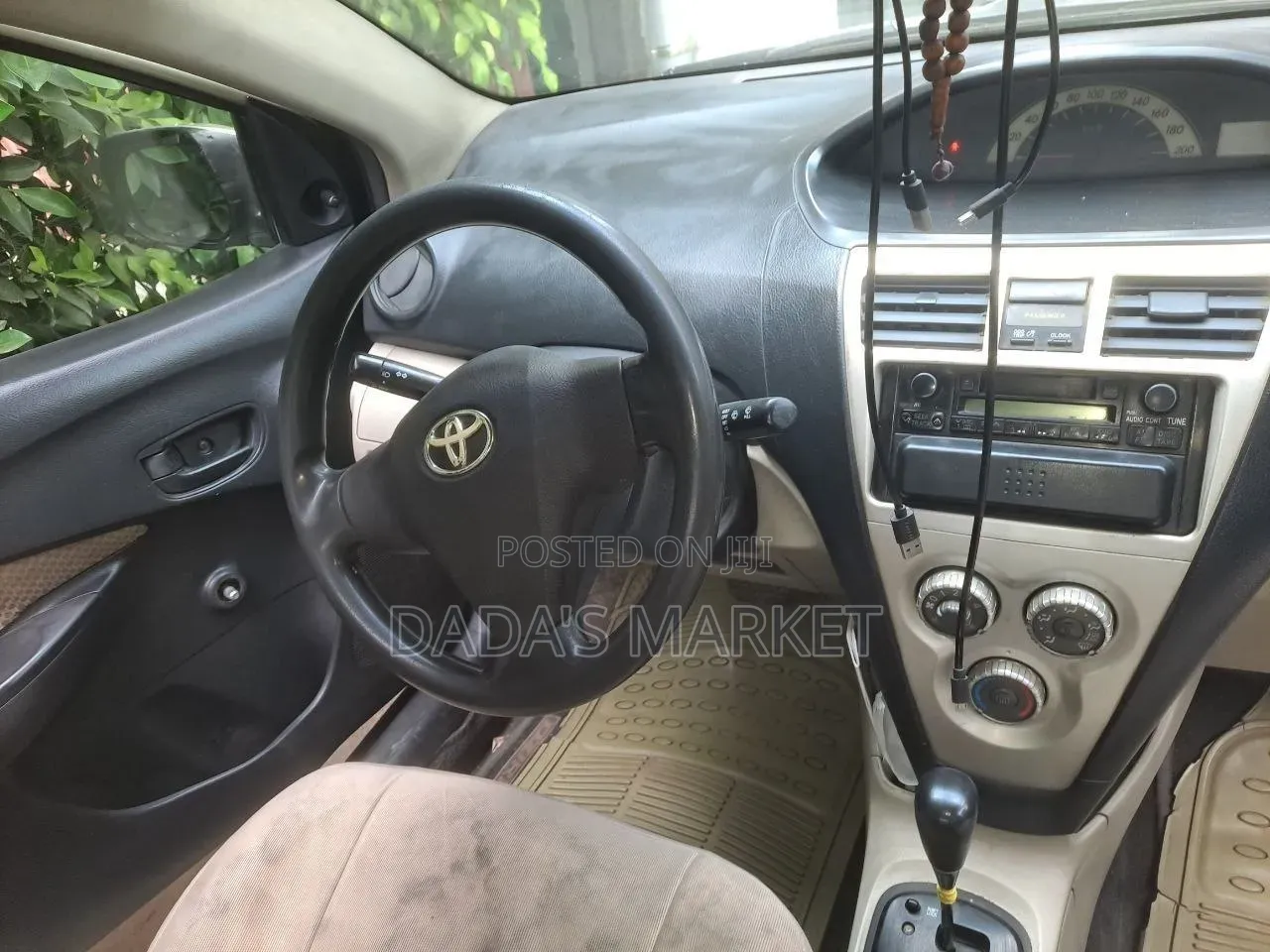 Toyota Yaris 2007 Gold