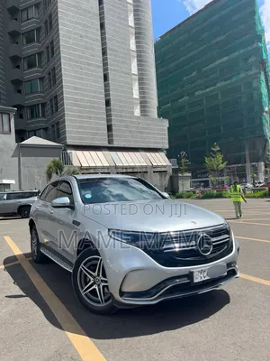 Mercedes-Benz EQC EQC400 4MATIC 2022 Silver