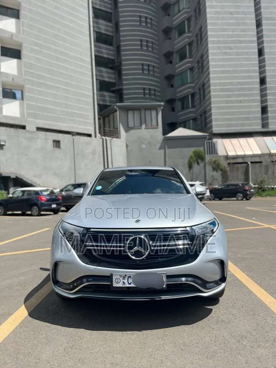 Mercedes-Benz EQC EQC400 4MATIC 2022 Silver