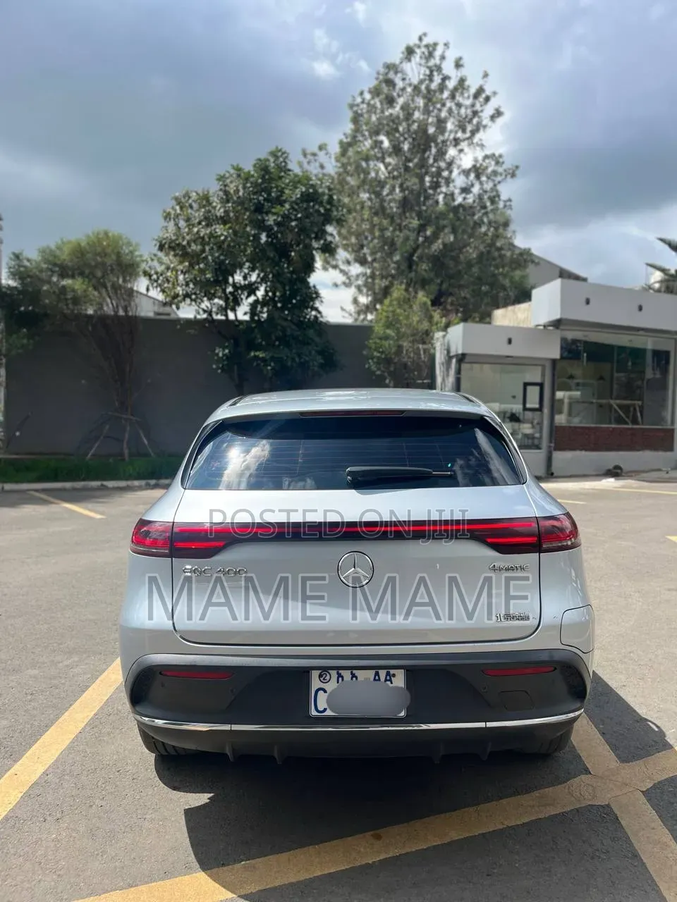 Mercedes-Benz EQC EQC400 4MATIC 2022 Silver