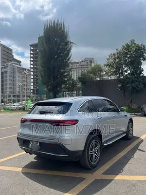 Mercedes-Benz EQC EQC400 4MATIC 2022 Silver