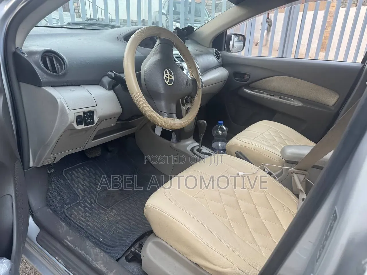Toyota Yaris 1.0 VVT-i 2008 Silver