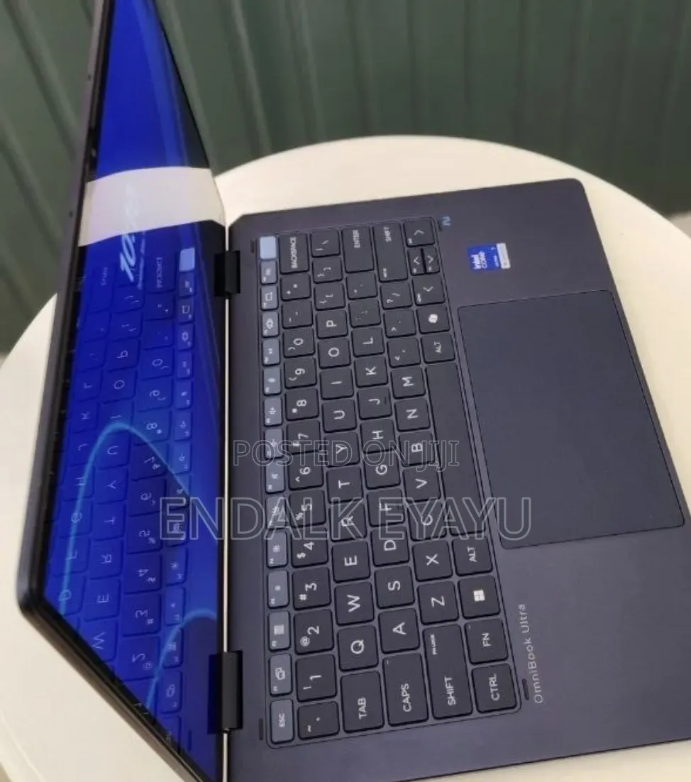 New Laptop HP OmniBook Ultra Flip 14" 32GB Intel Core Ultra 7 SSD 1T