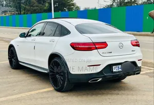 Mercedes-Benz GLA 250 2018 White