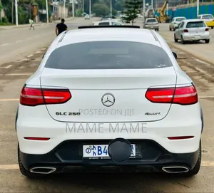 Mercedes-Benz GLA 250 2018 White