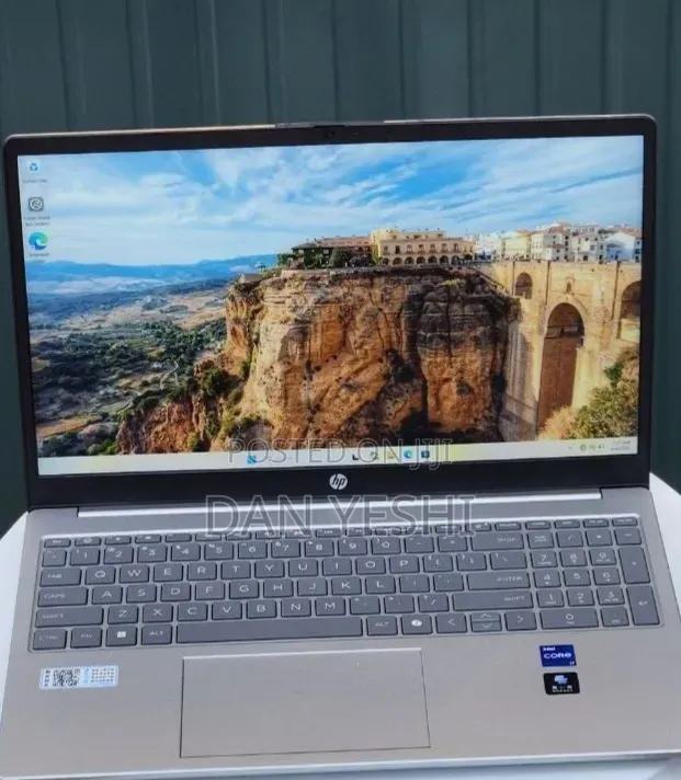 New Laptop HP Stream Notebook 16GB Intel Core i7 SSD 512GB