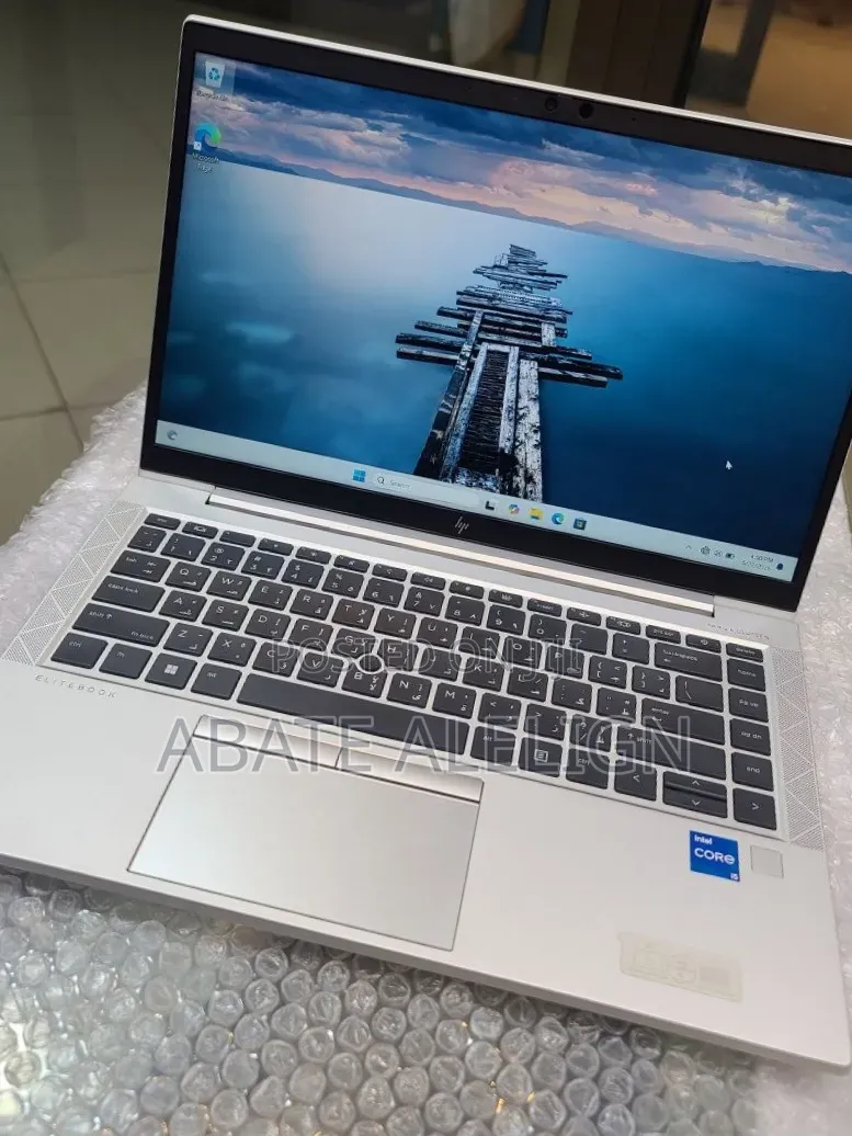 New Laptop HP EliteBook 840 G8 16GB Intel Core i5 SSD 512GB