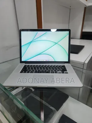 New Laptop Apple MacBook Pro 2015 16GB Intel Core i7 SSD 512GB