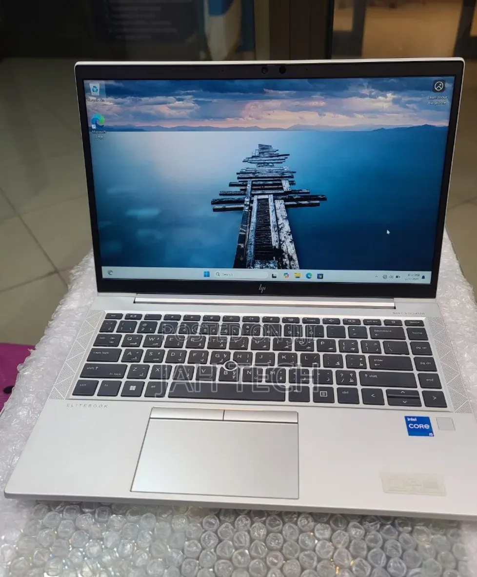 New Laptop HP EliteBook 840 G8 16GB Intel Core i5 SSD 512GB