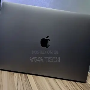New Laptop Apple MacBook Pro 2017 8GB Intel Core i5 SSD 128GB
