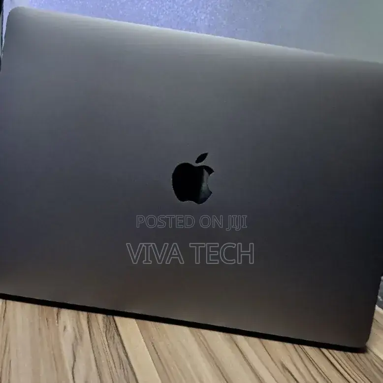 New Laptop Apple MacBook Pro 2017 8GB Intel Core i5 SSD 128GB