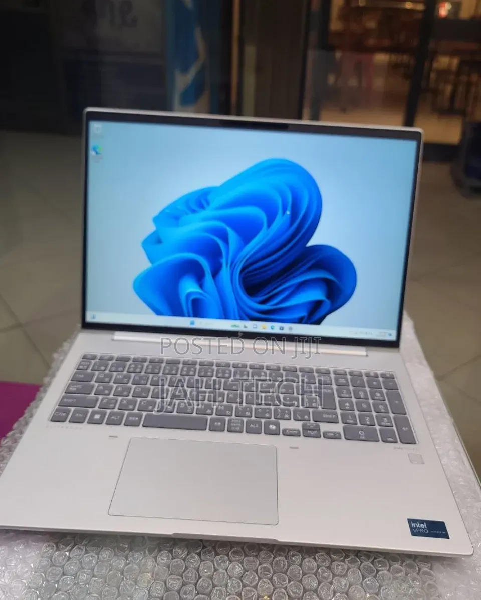 New Laptop HP EliteBook 640 G11 16GB Intel Core Ultra 7 SSD 512GB
