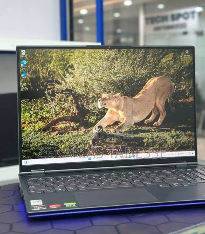 New Laptop Lenovo Legion 5 16GB AMD Ryzen 9 SSD 512GB