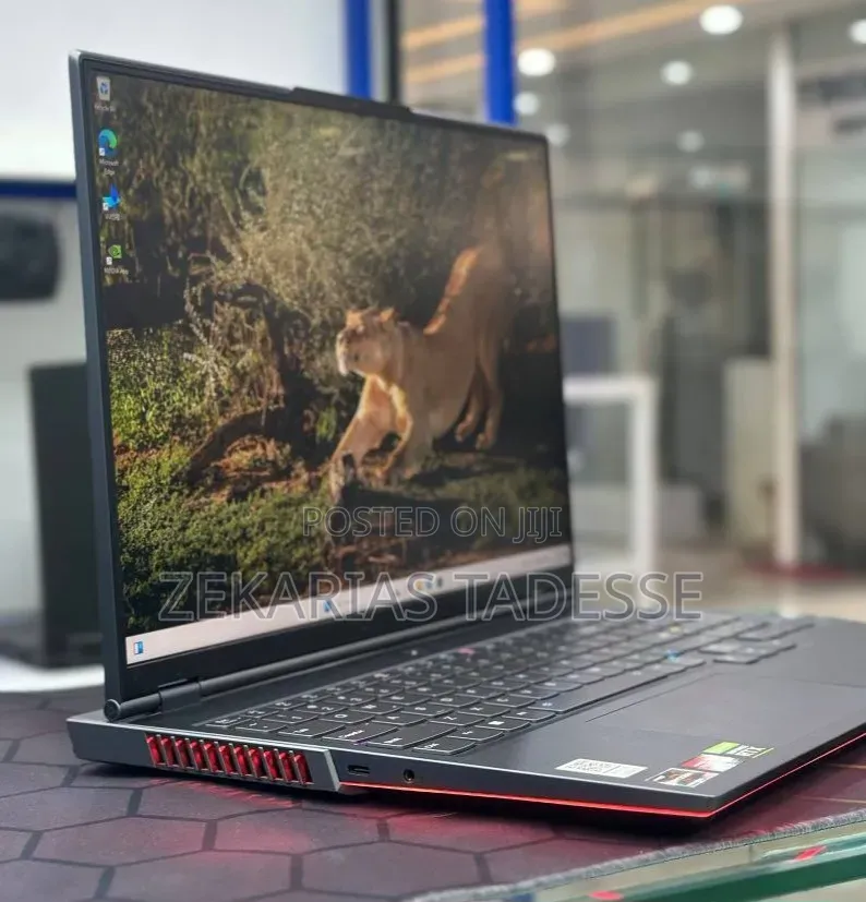 New Laptop Lenovo Legion 5 16GB AMD Ryzen 9 SSD 512GB