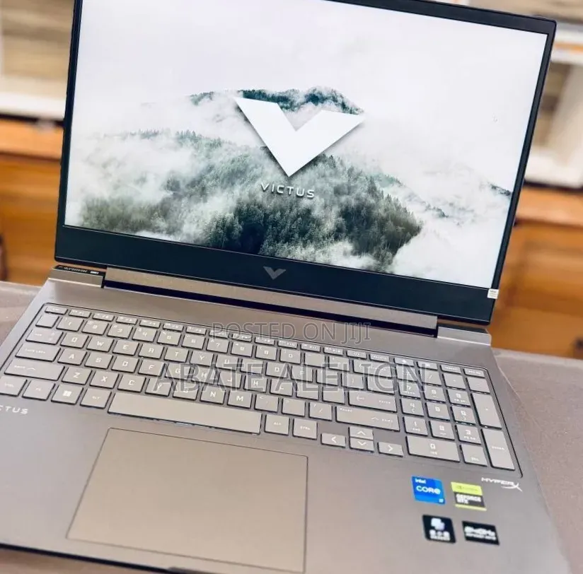 New Laptop HP Victus 16 16GB Intel Core i7 SSD 1T