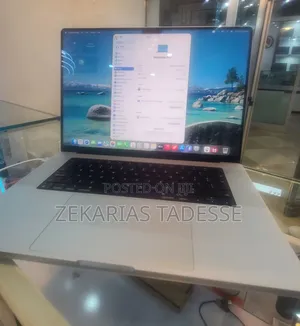 New Laptop Apple MacBook Pro M1 32GB Apple M1 Max SSD 1T