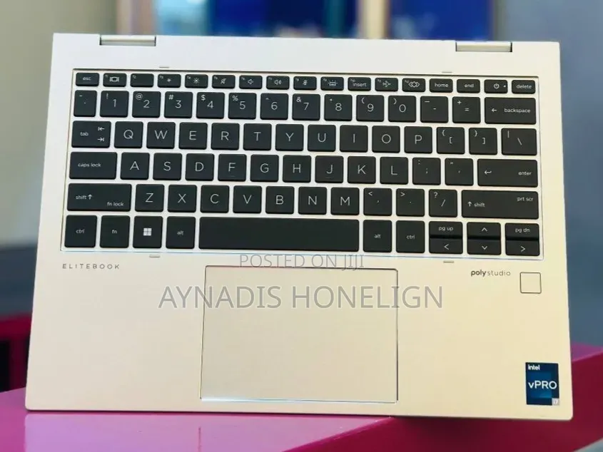 New Laptop Apple MacBook Pro M1 16GB Intel Core i7 SSD 512GB