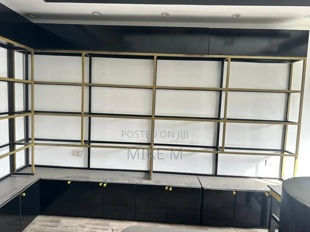የሱቅ መደርደሪያ/ Metal Frame Display Shelving