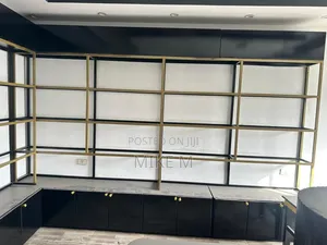 የሱቅ መደርደሪያ/ Metal Frame Display Shelving