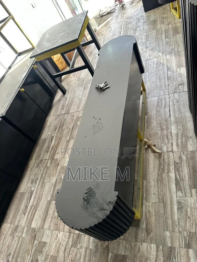 የሱቅ መደርደሪያ/ Metal Frame Display Shelving