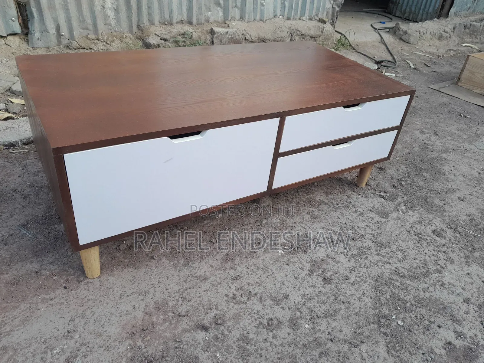 Brown With White Laminated MDF Center Table