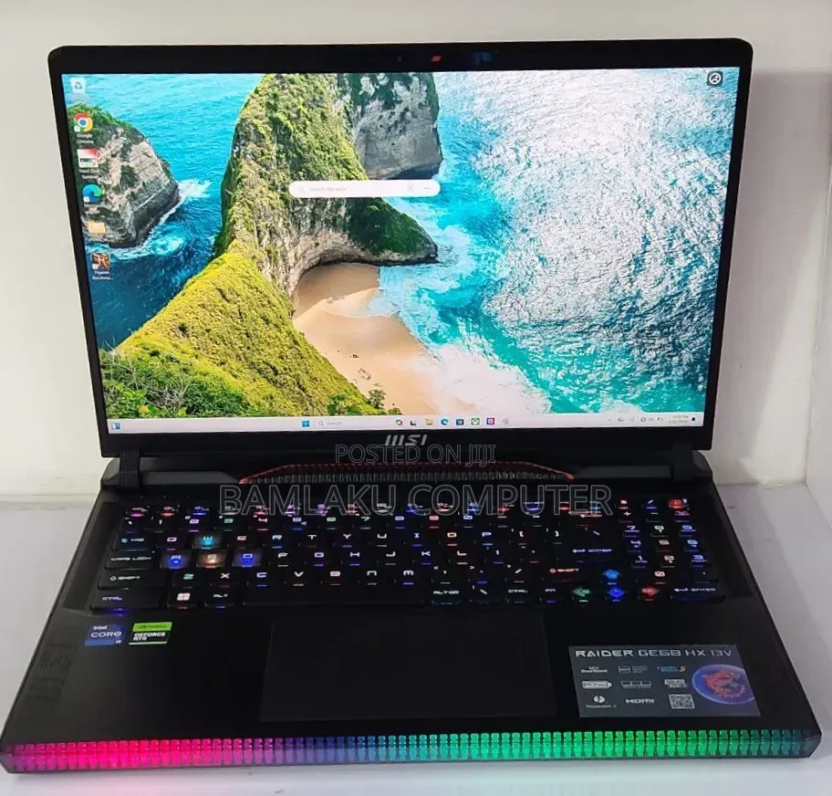 New Laptop MSI Raider GE68HX 13VI-202US 32GB Intel Core i9 SSD 1T