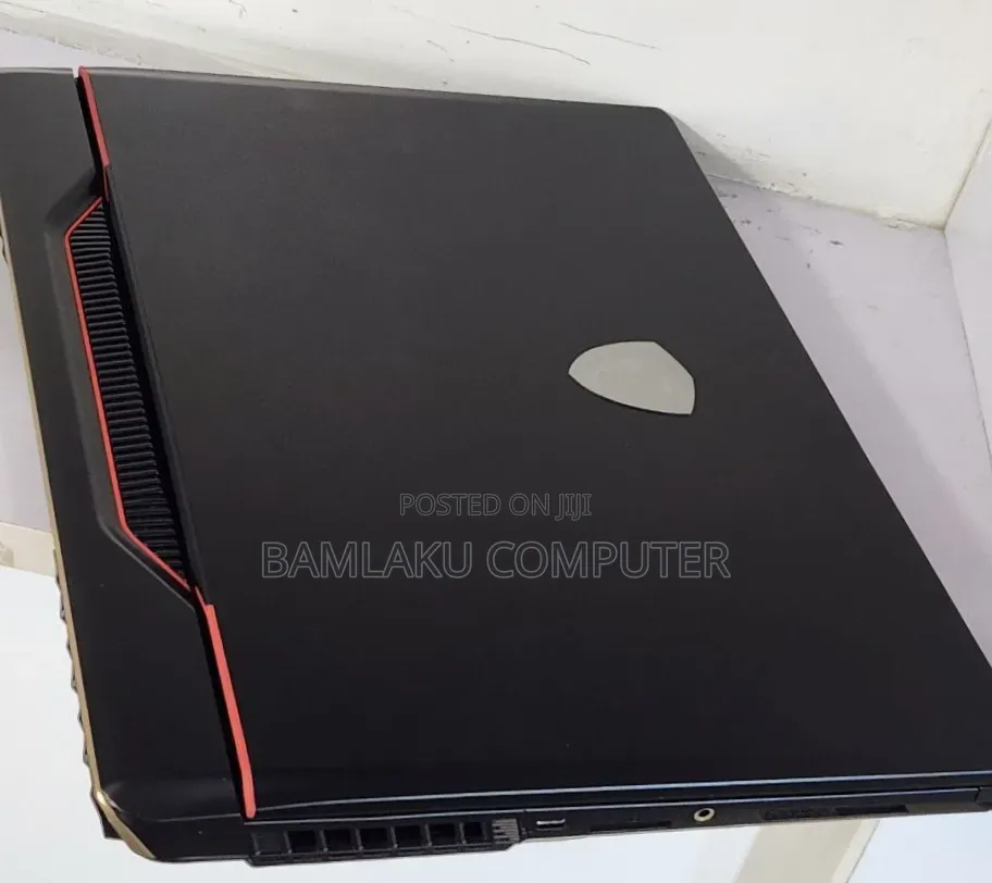 New Laptop MSI Raider GE68HX 13VI-202US 32GB Intel Core i9 SSD 1T