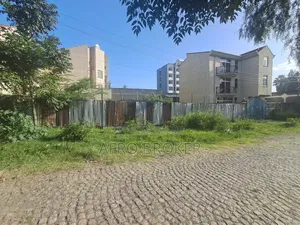 6bdrm House in Kality Woreda 04, Akaky Kaliti for sale