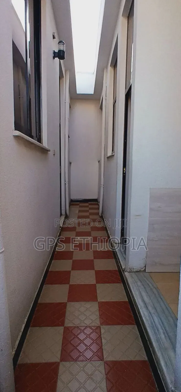 Furnished 4bdrm Villa in Bole for sale