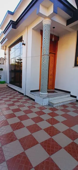 Furnished 4bdrm Villa in Bole for sale