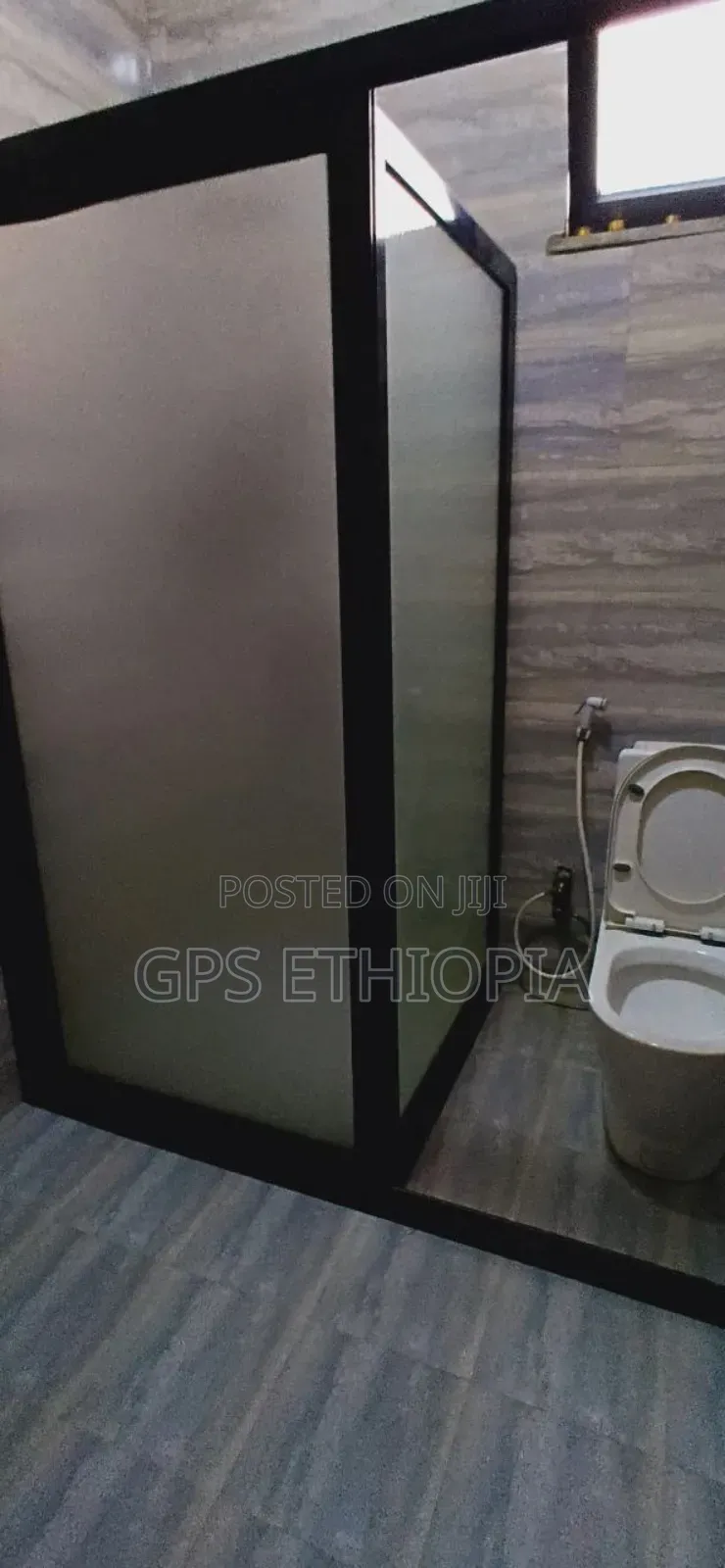 Furnished 4bdrm Villa in Bole for sale