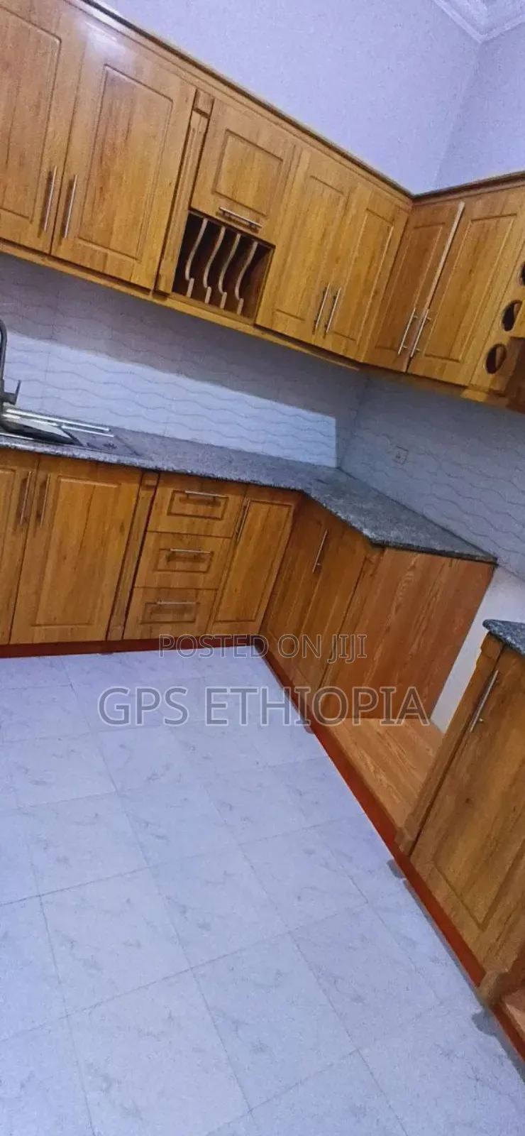 Furnished 4bdrm Villa in Bole for sale