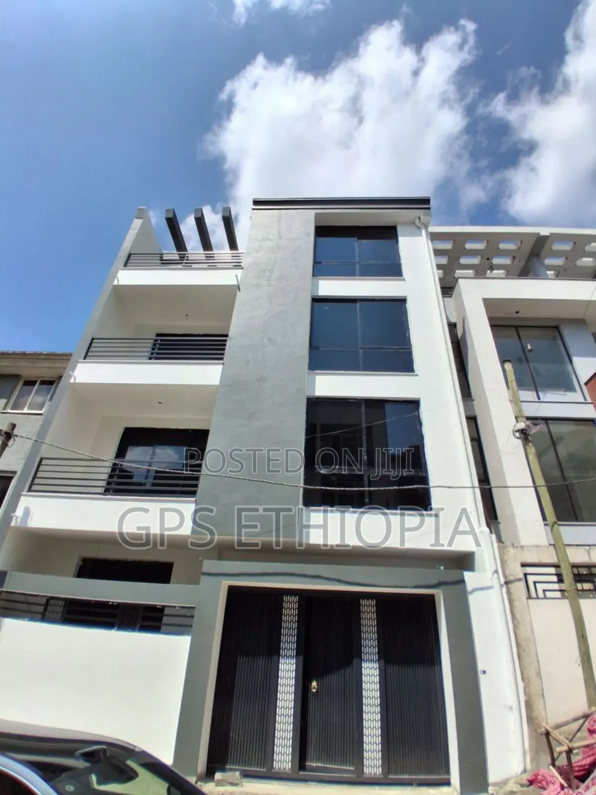 Furnished 6bdrm House in Bole for sale