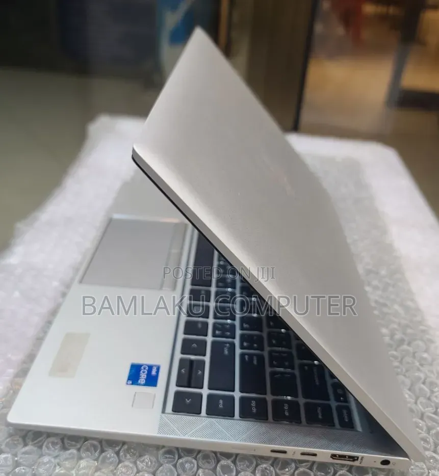 New Laptop HP EliteBook 840 G8 16GB Intel Core i5 SSD 512GB