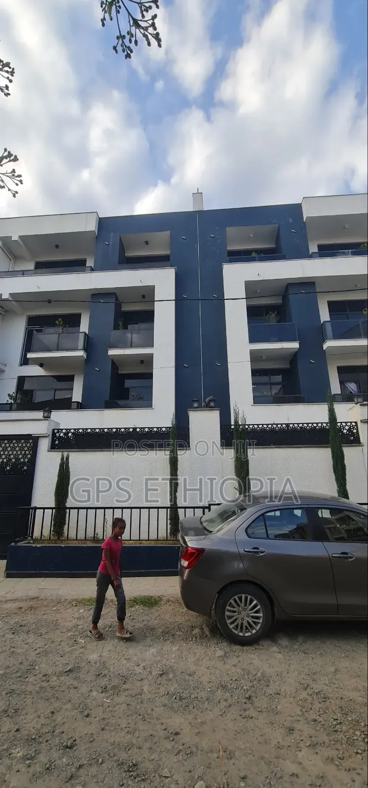 Furnished 6bdrm House in Bole for sale