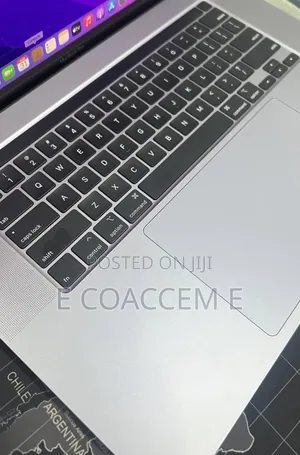 New Laptop Apple MacBook 32GB Intel Core i9 SSD 512GB