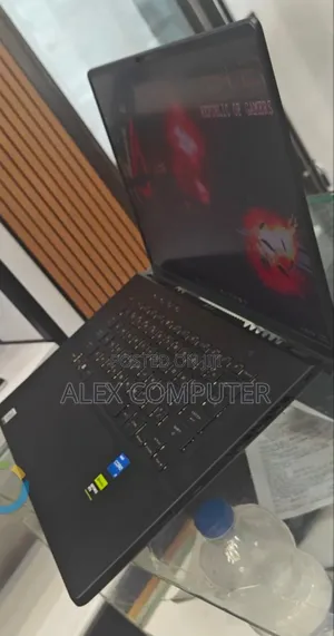New Laptop Asus ROG Zephyrus G15 16GB Intel Core i7 SSD 512GB