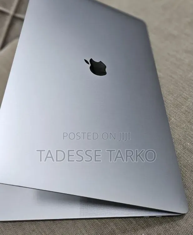 New Laptop Apple MacBook Pro 2019 32GB Intel Core i9 SSD 1T