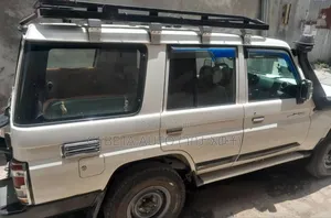 Toyota Land Cruiser 2014