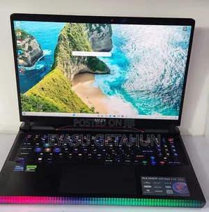 New Laptop MSI Raider GE68HX 13VI-202US 32GB Intel Core i9 SSD 1T