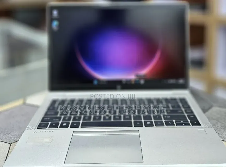 New Laptop HP EliteBook 845 G8 16GB AMD Ryzen 5 SSD 512GB