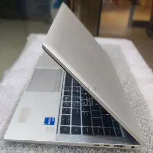 New Laptop HP EliteBook 840 G8 16GB Intel Core i5 SSD 512GB