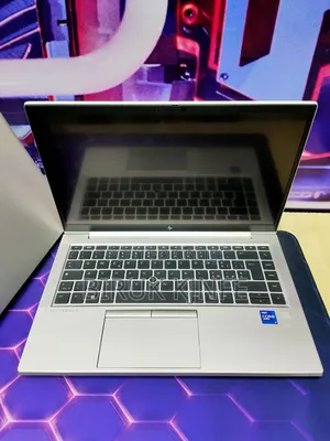 New Laptop HP EliteBook 830 G8 16GB Intel Core i5 SSD 512GB