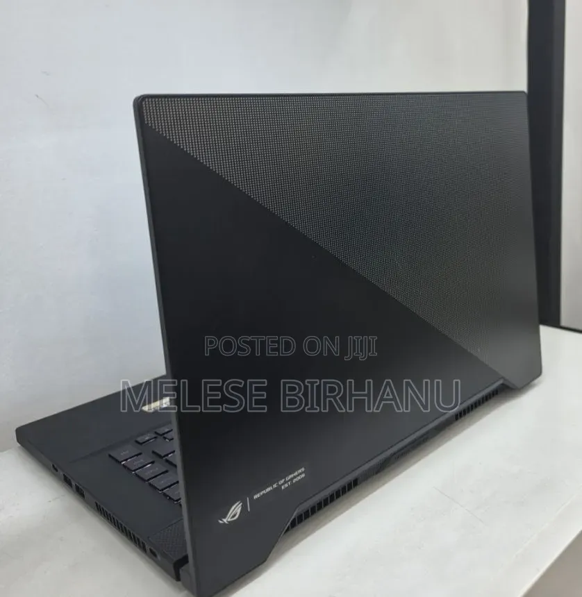 New Laptop Asus ROG Zephyrus G16 16GB Intel Core i7 SSD 1T